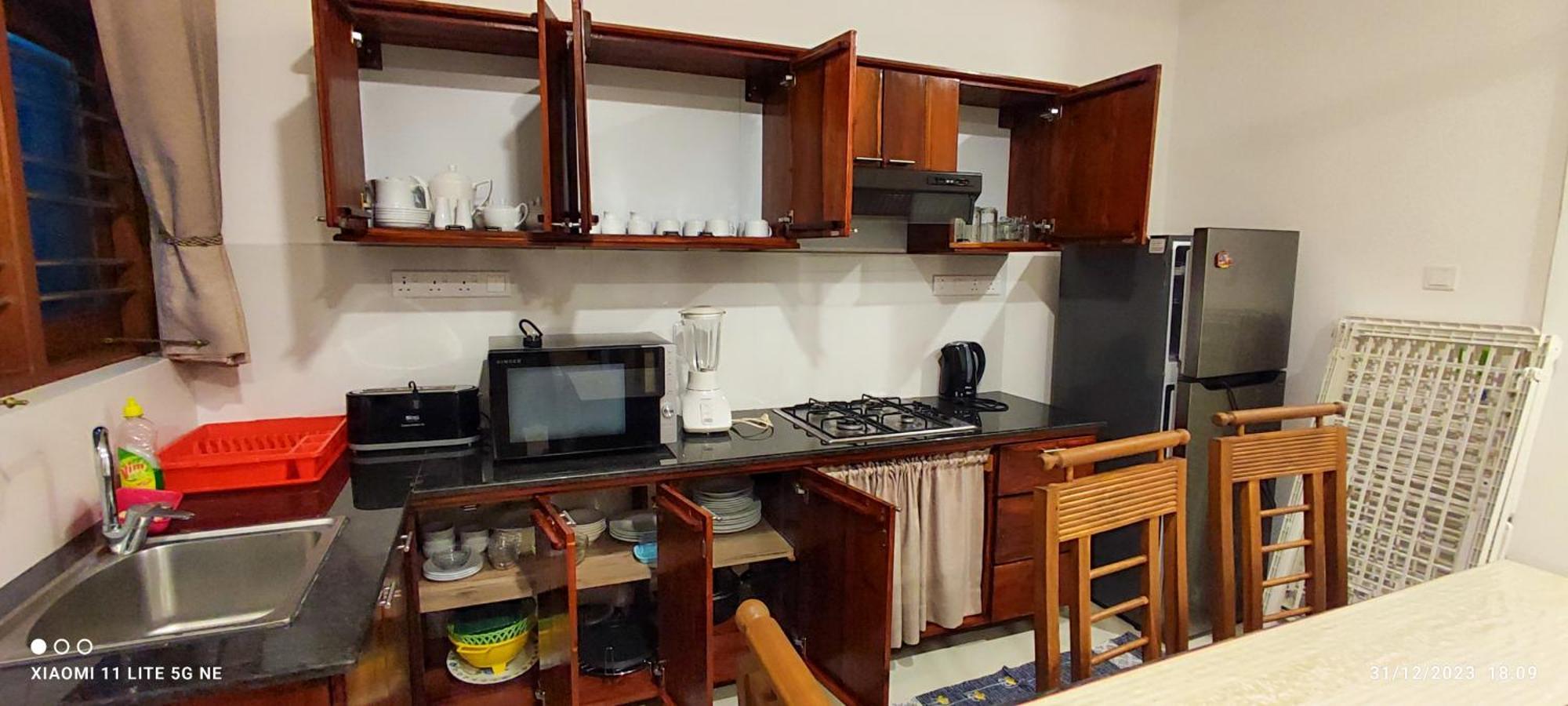 Villa Tanzanite Hikkaduwa Bagian luar foto