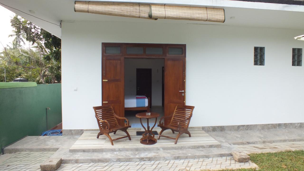 Villa Tanzanite Hikkaduwa Bagian luar foto